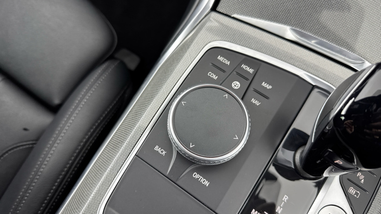 BMW 3 Series 330e M Sport Pro Edition 4dr Step Auto Saloon